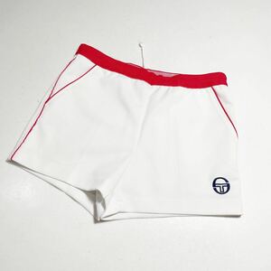セルジオ・タッキーニ Sergio Tacchini 白 ホワイト 赤 レッド 刺繍ロゴ テニス ショートパンツ ハーフパンツ