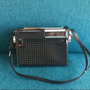 アンティークトランジスタラジオSONY ICF-110 3バンド
