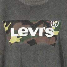 リーバイス　半袖Ｔシャツ　ＬＥＶＩ’Ｓロゴ　ビッグプリント　デカロゴ　迷彩柄　カモフラ　ロゴＴ　ゆるだぼ　クルーネック　一点もの_画像3