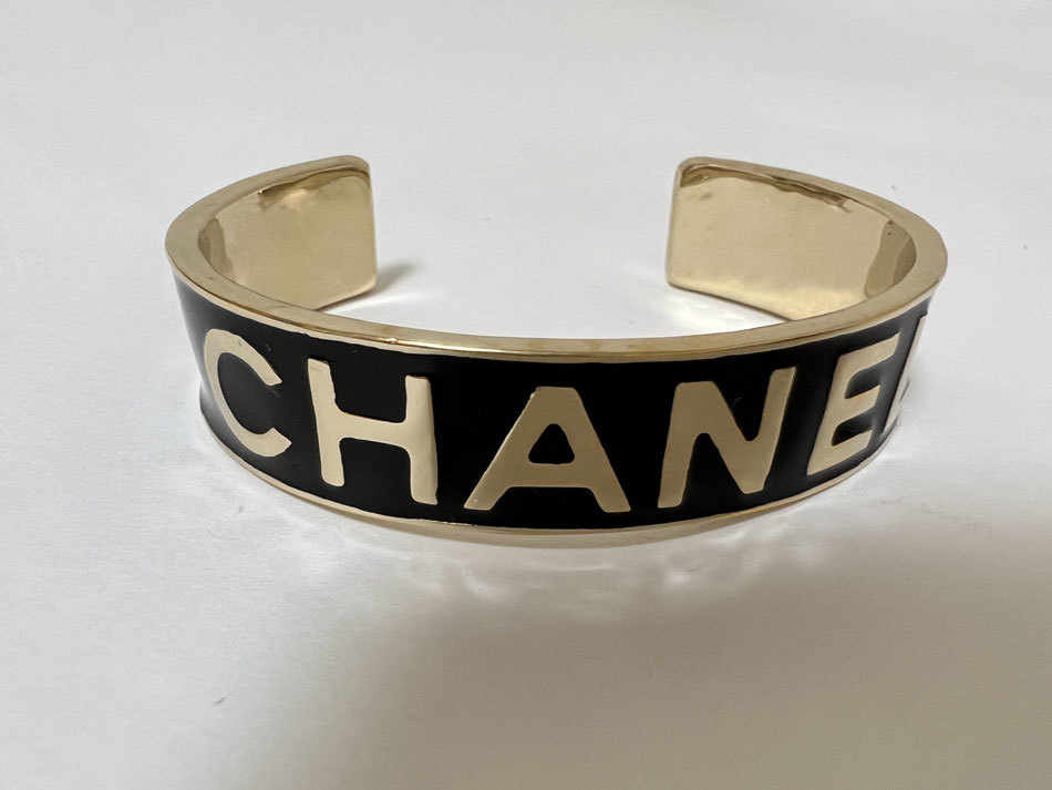 CHANEL シャネル ブレスレット ココマーク バングル 腕輪 アクセ
