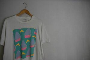 グッドプリント◎90sビンテージUSA製FRUIT OF THE LOOMフルーツオブザルームオールコットンプリント半袖TシャツXLホワイト系 nr23676