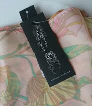 イギリス インポート 英国 ドロシーパーキンス 花柄 シフォンストール スカーフ 透け感 オリエンタルフラワー ニュアンスカラー _画像3