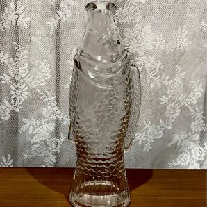 フラワーベース　花瓶　魚　フィッシュ　蚤の市　ビンテージ　古物　花器　ガラス