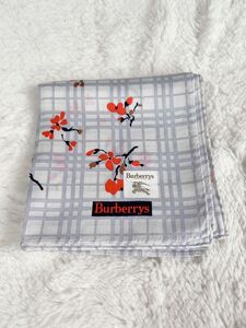 新品未使用 バーバリー BURBERRY レディースハンカチ ハンカチーフ 花柄