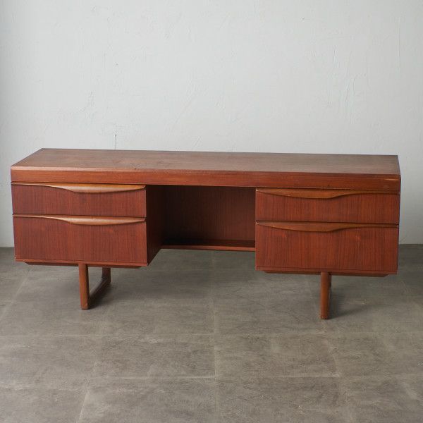 2023年最新】ヤフオク! -チーク両袖デスクの中古品・新品・未使用品一覧