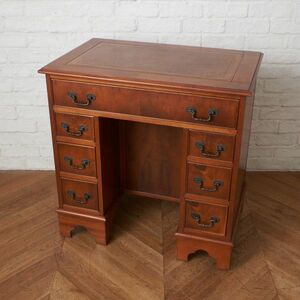 IZ62909F* key attaching Britain Classic with both sides cupboard desk ichiiYEW study desk . a little over desk drawer do lower England wooden west . antique style 