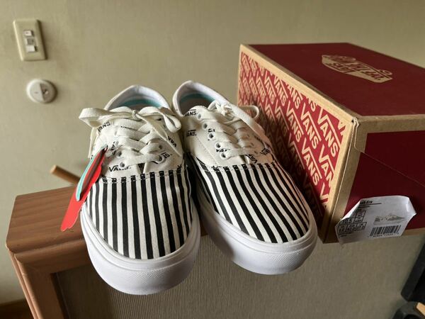 VANS(バンズ) ComfyCush Era 白黒27cm