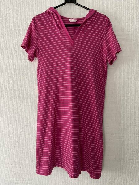 2306054(送料込¥625) UNIQLOユニクロ EXTRA FINE COTTON 半袖パーカーワンピース サイズL チシャ猫ピンク