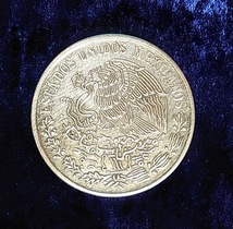 【超レア★本物】銀製メキシコのジャンボコイン 本物 銀貨 100ペソ シルバー720, 28グラム,直径39mm 古銭_画像2