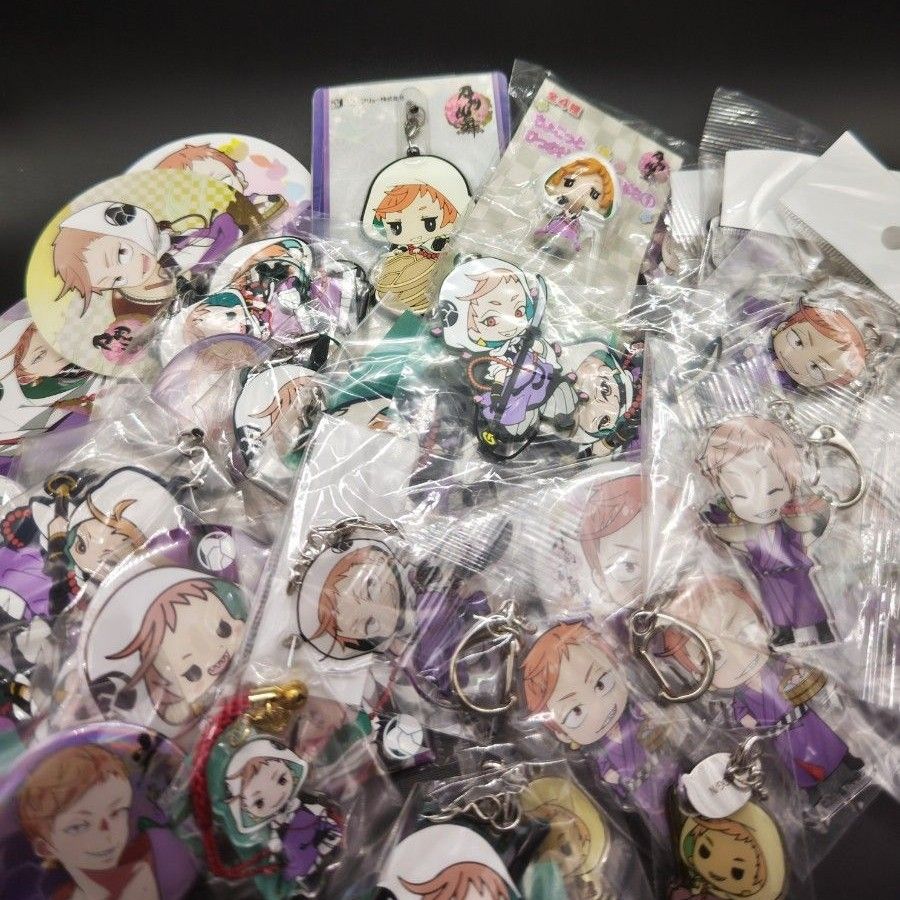fgo 中国タオバオ 春節缶バッジセット ギルガメッシュ6個 fgo 中国タオバオ 春節缶バッジセット ギルガメッシュ12個