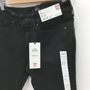 ◆新品◆お洒落な逸品◆UNIQLO/ユニクロ パンツ ジーンズ ウルトラストレッチジーンズ レーヨン ブラック サイズ28 レディース K53 ｃ6128