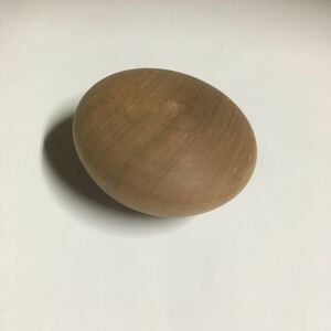 サクラ　桜　ペーパーウエイト　木目　インテリア　木製　木製品　錘　おもり　卓上　ウエイト　無垢　和風　和小物　贈り物　日本　置物