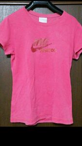 NIKE ロゴTシャツ