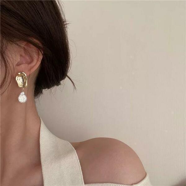淡水パール　ドロップピアス　パール　ゴールド　レディース　シンプル　アクセサリー　真珠　普段使い　韓国　ファッション　新品