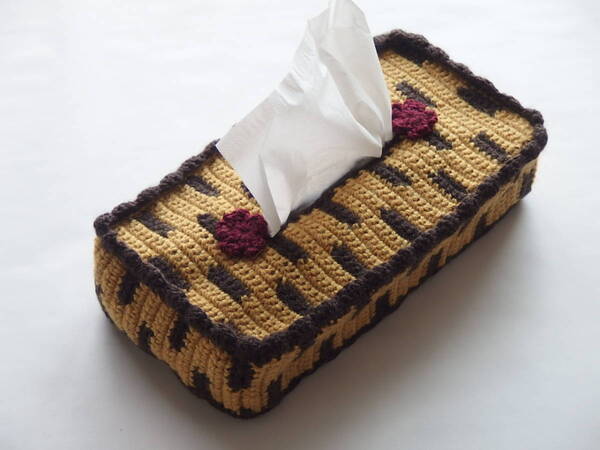 27 手編みのボックスティッシュカバー/ハンドメイド/ティッシュカバー/黄色×茶色/お部屋に/プレゼントにも