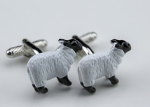 ★カフスボタン ONYX-ART LONDON CK580 SHEEP BLACK & WHITE Cufflinks　羊動物カフス・・愛らしく白黒の羊_画像3