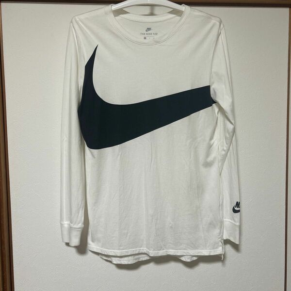 NIKE 長袖Tシャツ