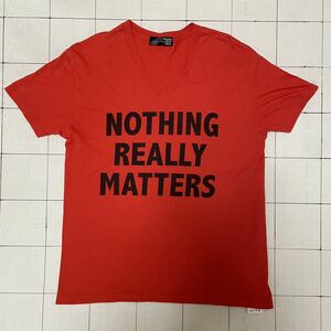 ビームス【BEAMS】Vネック半袖Tシャツ NOTHING REALLY MATTERS ☆本当に重要なことは何もない☆メッセージ Sサイズ レッド×ブラック/赤黒