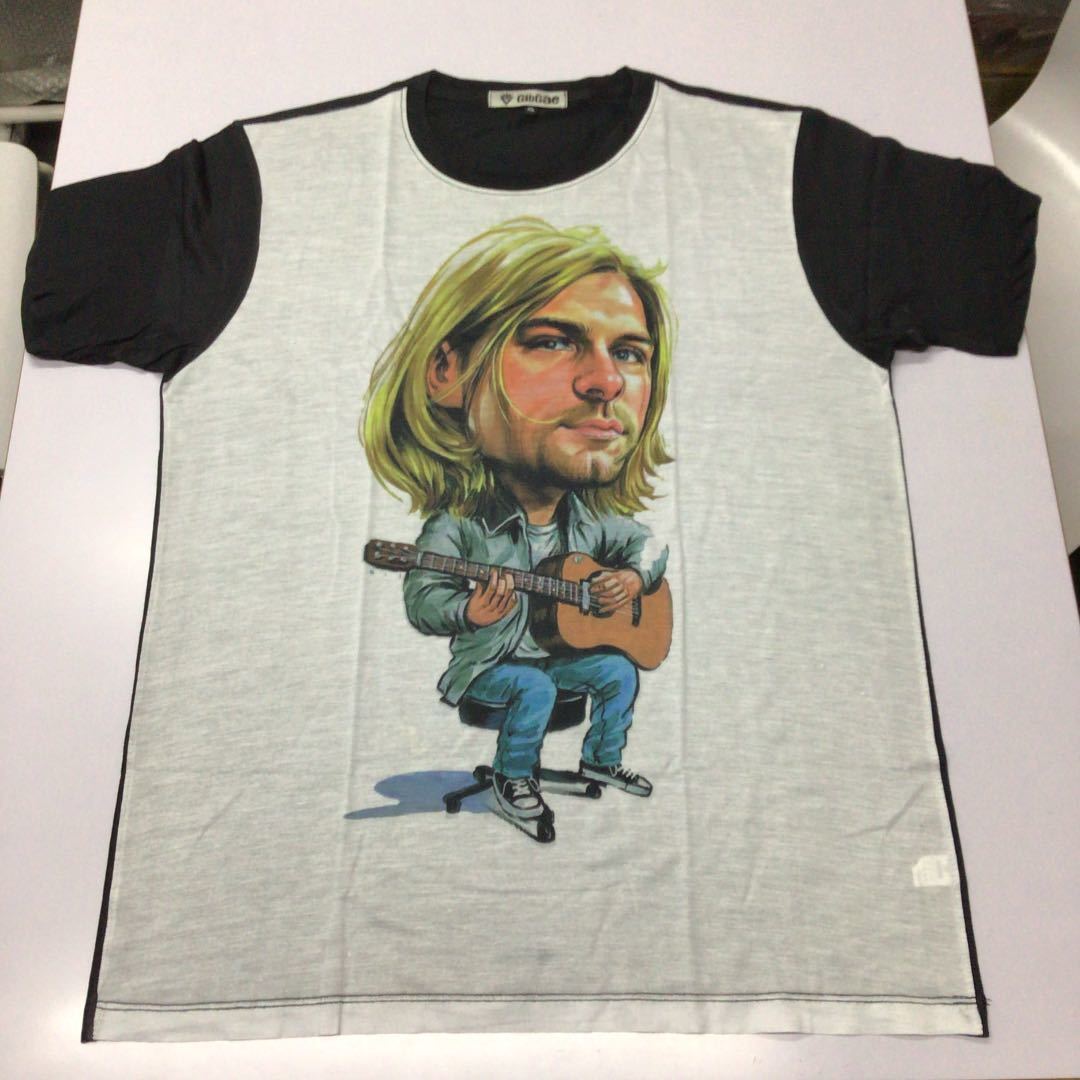 DBR5C. Camiseta ilustración banda talla XL NIRVANA ② Nirvana retrato de Kurt Cobain, Talla XL y superior, cuello redondo, otros