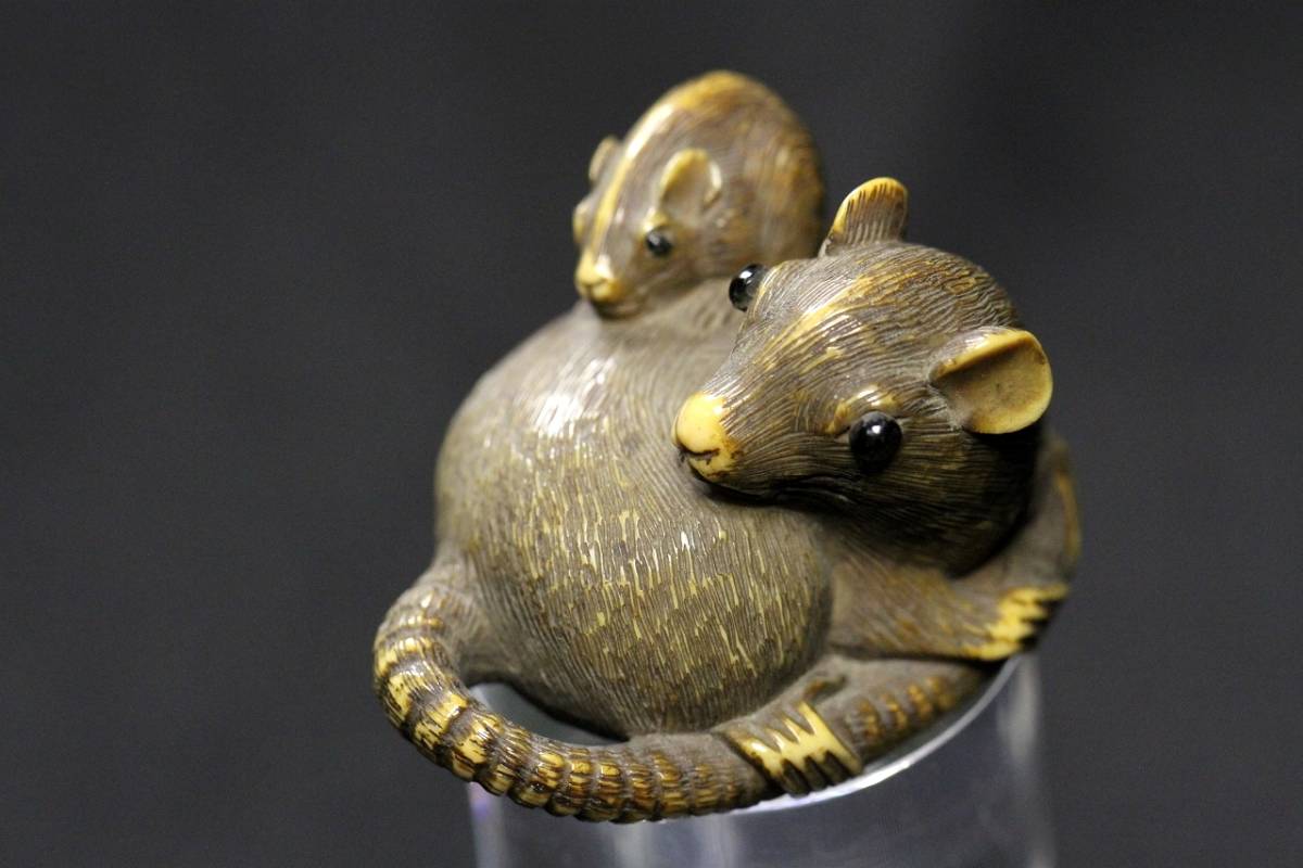 牙彫根付「親子ねずみの図鼠」 作良し5円スタート| JChere雅虎拍卖代购
