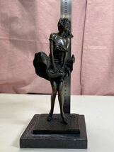 BRONZE ブロンズ像　女性像　銅製　金属工芸　重さ約2.3kg (80s)_画像3