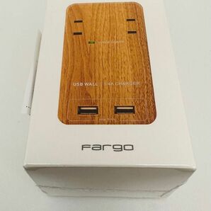 【未開封未使用品】Fargo 壁さしタイプ 電源タップ TAPKING USB WALLベージュウッド AC2個口 USB2ポート