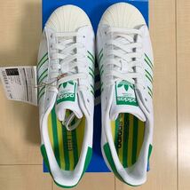 新品 未使用品adidas アディダス スーパースター SUPERSTAR GX9878 スニーカー 靴 シューズ ウォーキングシューズ ホワイト 白 レザー_画像2