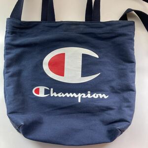 トートバッグ ショルダーバッグ　2way 肩掛け　斜め掛け　Champion チャンピオン　ネイビー　カラビナ付き