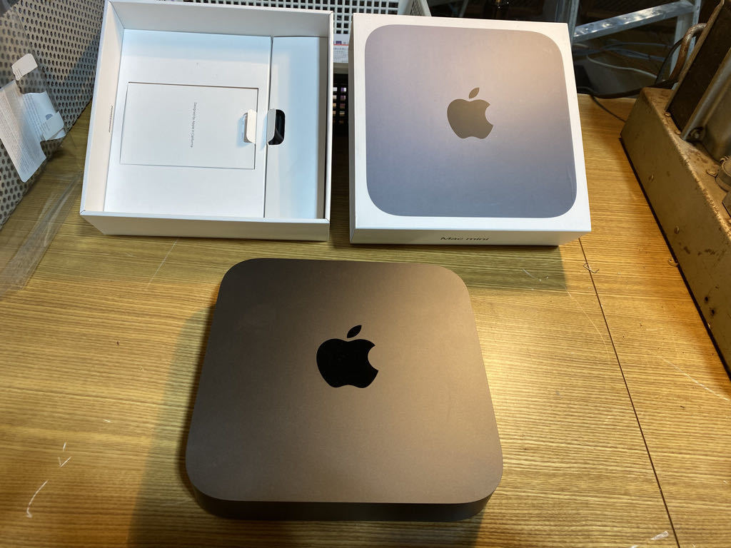 美品 Mac Mini 2018 3.2GHz 6コアIntel Corei7-