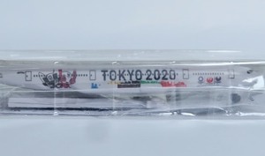 O・JAL 日本航空 TOKYO2020　プラモデル　オリンピック　特別塗装機　モデルプレーン　飛行機　模型　機内配布　ノベルティ　非売品　