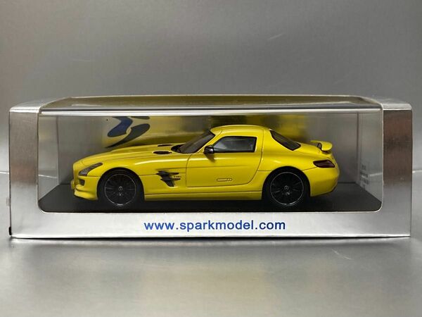 メルセデスベンツ　SLS AMG E-cell 2010 スパーク製　1/43スケール