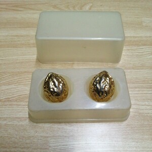  gold tree. real sphere Gold magnet . power antique ( postage 520 jpy other )