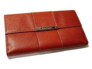 Salvatore Ferragamo　フェラガモ　Wホック 長財布　レザー　良好品