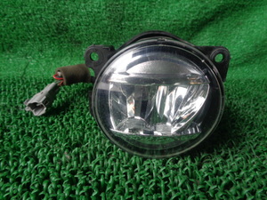 スペーシア カスタム　DAA-MK42S　Ｈ29年　純正　 右 フォグランプ LED　KOITO 114-11092　【8545 5-2583】