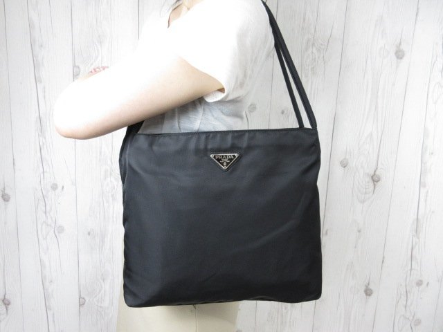 ≪超目玉☆12月≫ 極美品 PRADA 1750 プラダ ナイロン ビジネストート