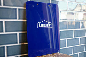 新品　LOWE’S ロウズ　Clipboard クリップボード　アメリカ　USA　ホームセンター　DIY ガレージ　ロゴ　オフィス文具　ホームデポ
