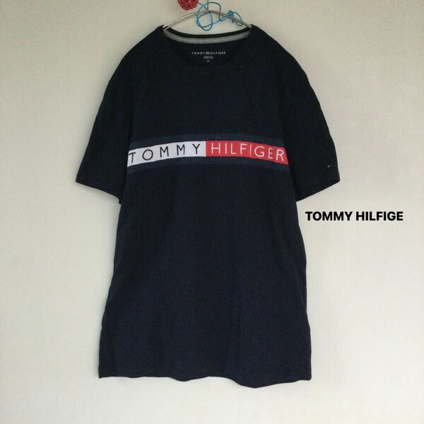 【SALE】TOMMYHILFIGE トミーフィルガー tシャツ 濃い ネイビー系 男性 女性