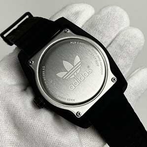 [中古(ジャンク品扱い)/箱付属品なし] adidas アディダス ユニセックス腕時計 Santiago (サンティアゴ) ADH6167の画像4