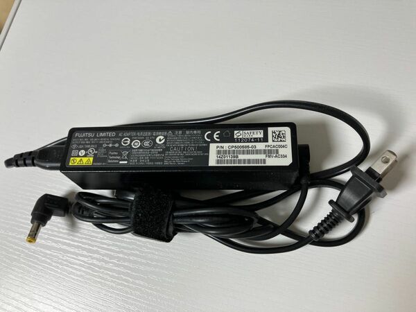 FMV-AC327 FUJITSU ACアダプター 富士通 ACアダプタ ノートPC AC ADAPTER FPCAC67C