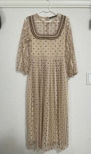 大幅値下【完売品】 ZARA ドット柄　シースループリーツワンピース