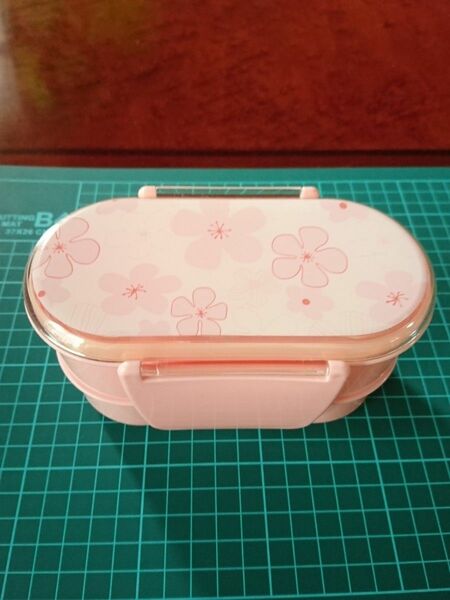 弁当箱・ピンク系花柄・2段重ね