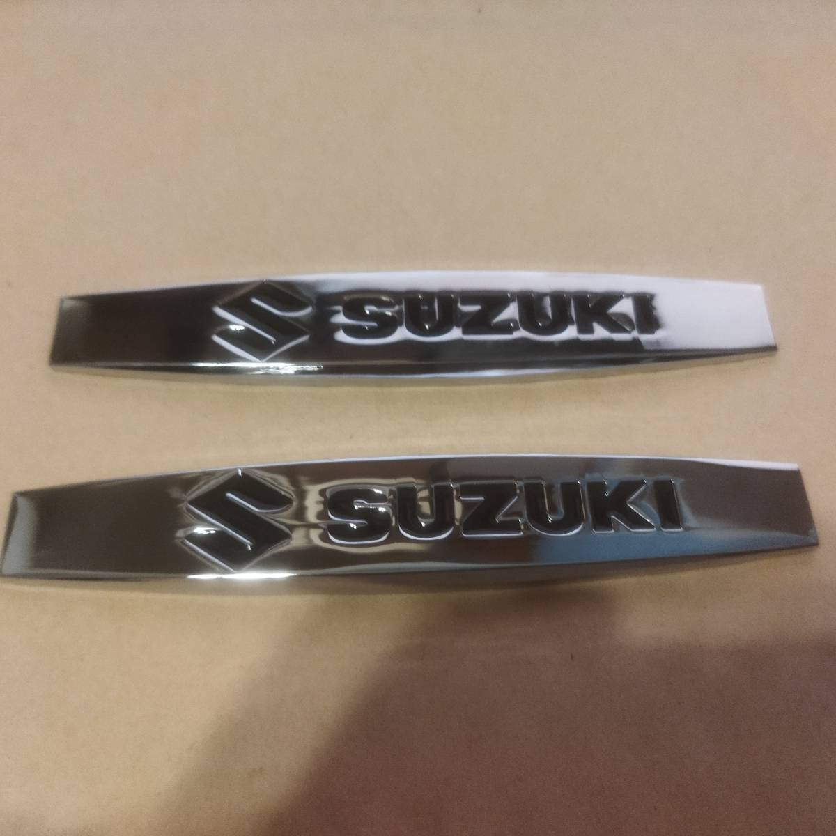 SUZUKI スズキ スズライト 自動車パーツ 激レア 希少 エンブレム 石川