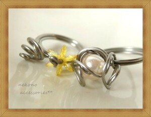 * piece ..2 point set * pearl & yellow beads * wire te The Yinling g/ ring *108