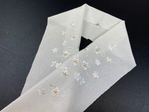 ▼三作▼新品税込　礼装用　ちりめん　刺繍半衿　日本製　A5