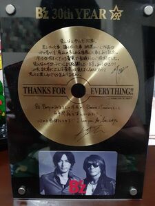 B'z　30周年記念　盾