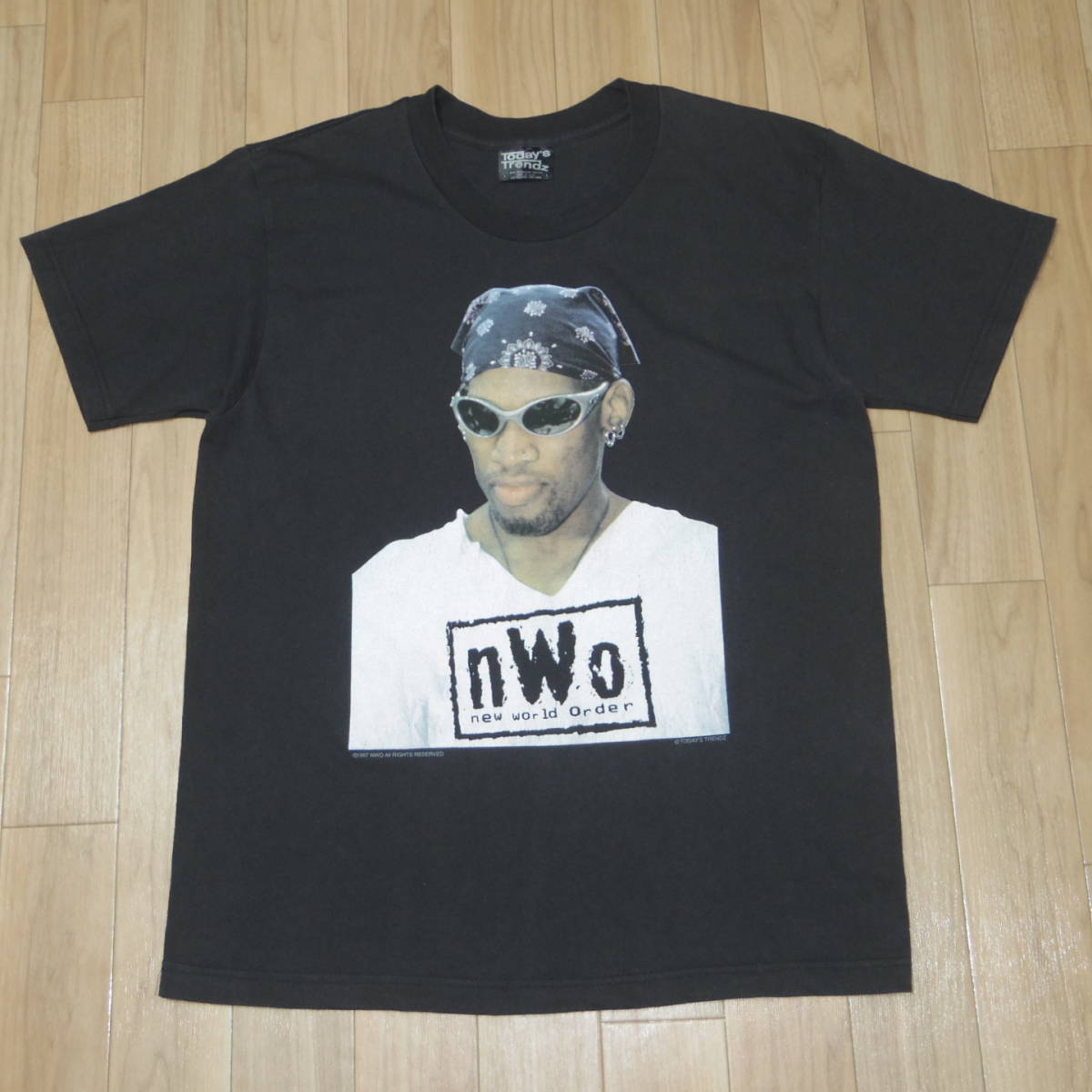 ヤフオク! -「デニスロッドマン tシャツ」の落札相場・落札価格