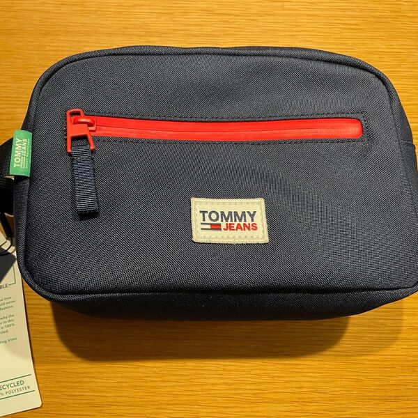 TOMMY HILFIGER トミーヒルフィガー　ポーチ セカンドバッグ AM0AM07012 ネイビー＆赤