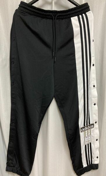 adidasジャージパンツ