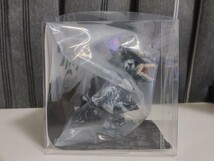 ウルトラCUBE　ウルトラキューブ　ゴメス　怪獣ソフビ　オープニングマーブル　モノクロバージョン　数量限定　ウルトラQ_画像6