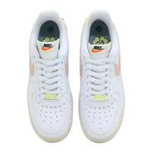 27.5㎝ ナイキ エア フォース 1 ロー 07 SE 白/ベージュ DJ6377-100 NIKE WMNS AIR FORCE 1 07 SE ウィメンズ_画像4